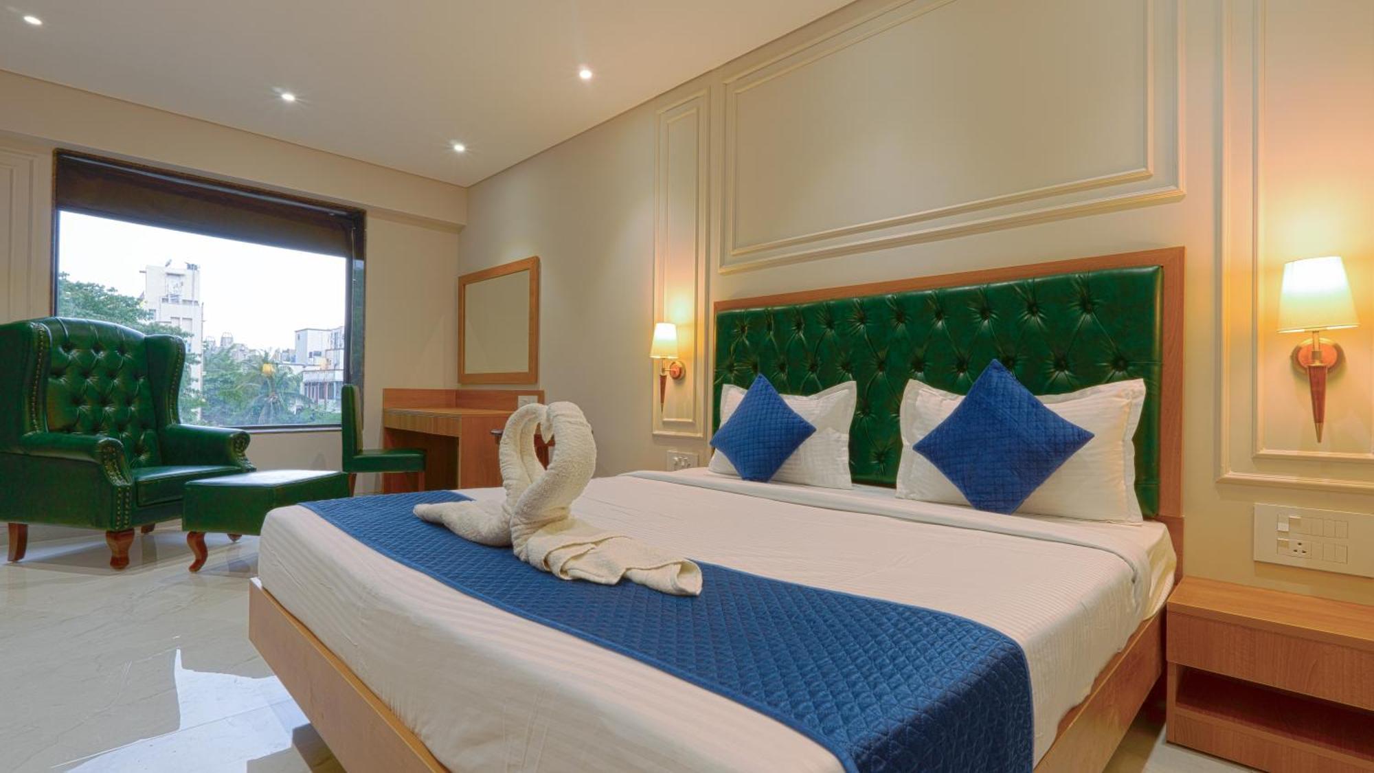 Magnus Nexstar Suites Kalyani Nagar Pune Bagian luar foto