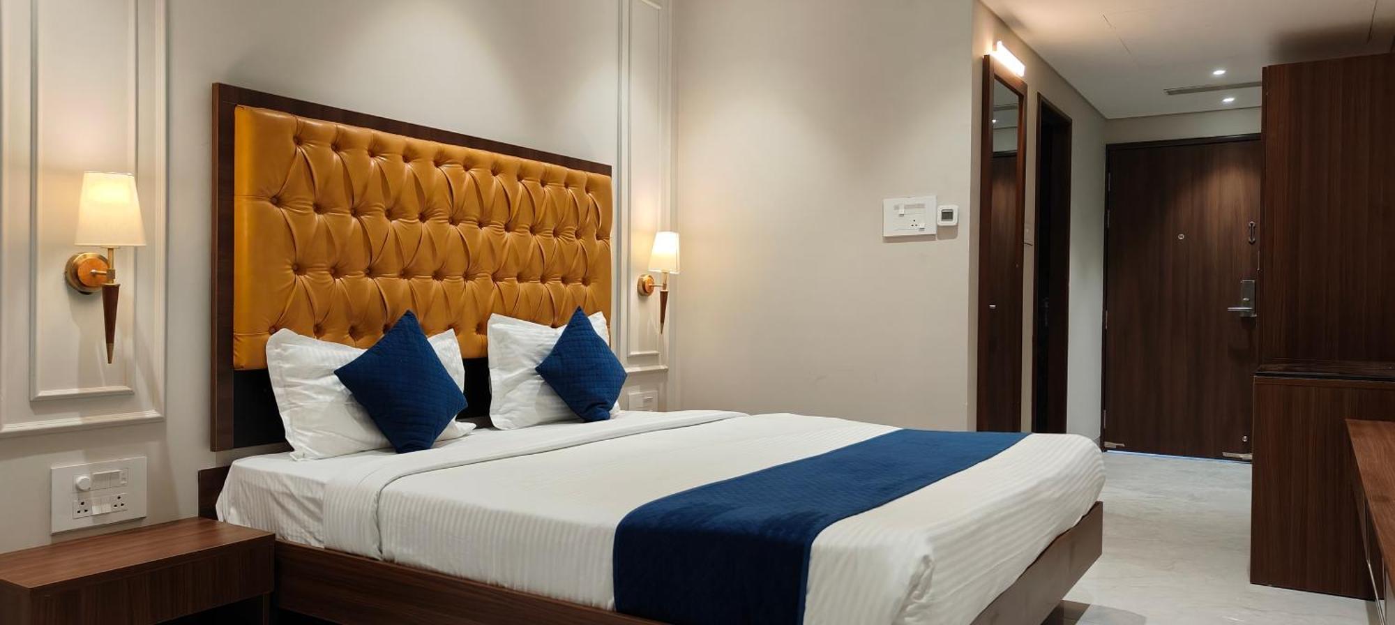 Magnus Nexstar Suites Kalyani Nagar Pune Bagian luar foto
