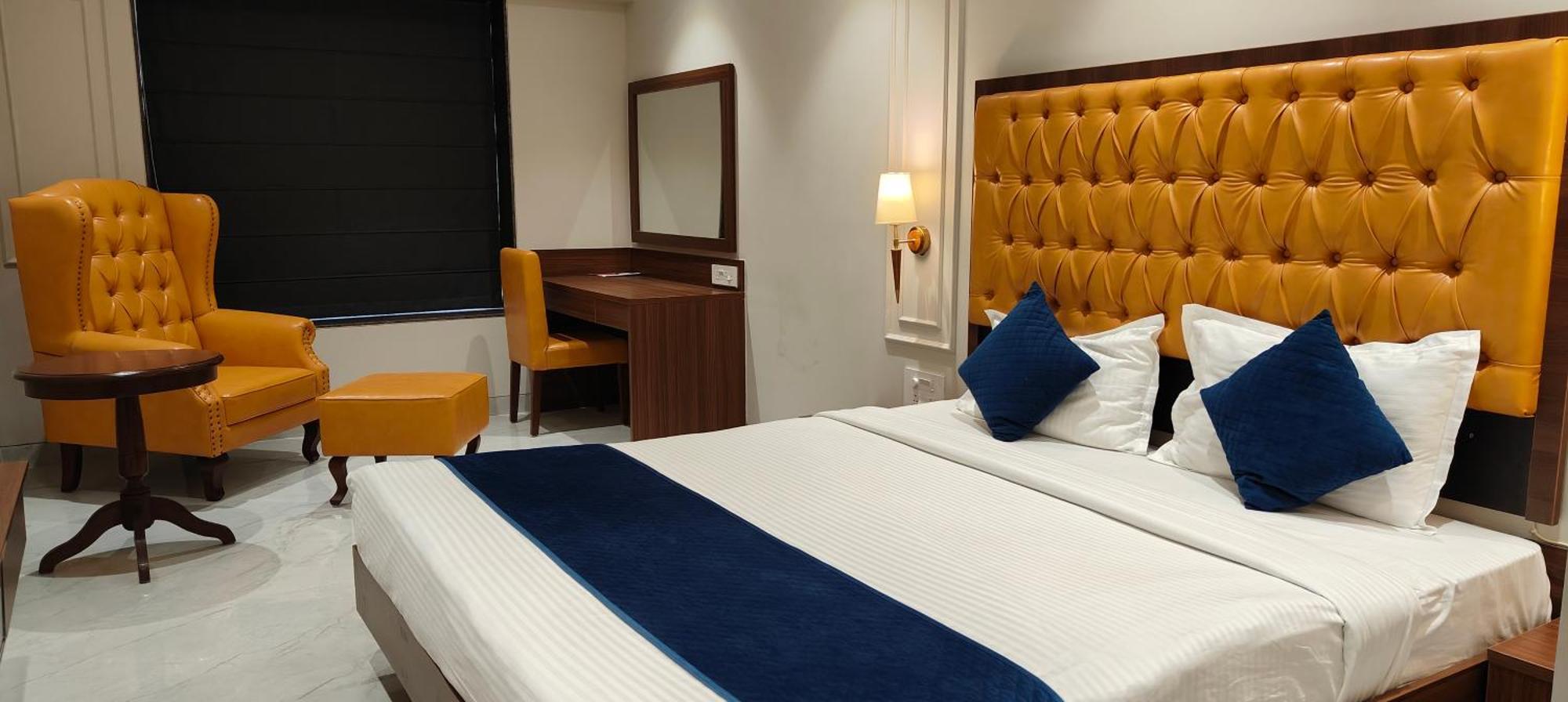 Magnus Nexstar Suites Kalyani Nagar Pune Bagian luar foto
