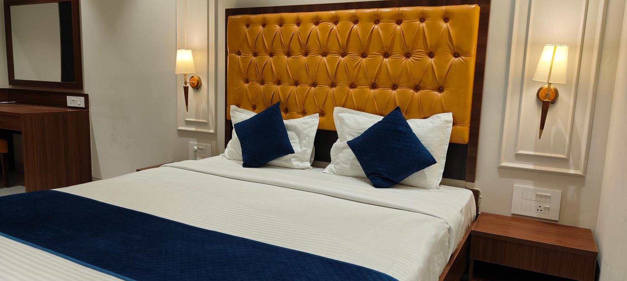 Magnus Nexstar Suites Kalyani Nagar Pune Bagian luar foto